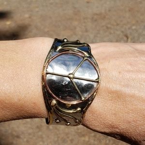 Multi Metal Cuff Bracelet - Peace Sign ✌